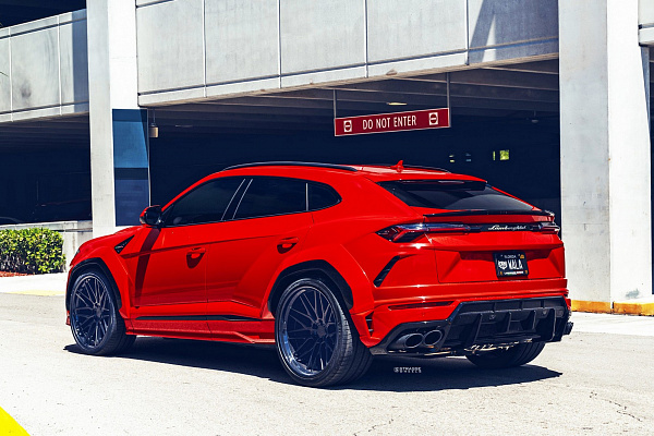Фото дисков Strasse Wheels SV10M Track Черный сатин на Lamborghini Urus
