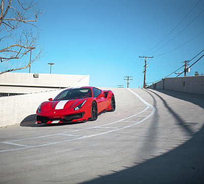 Фото дисков NOVITEC NF8 на Ferrari 488
