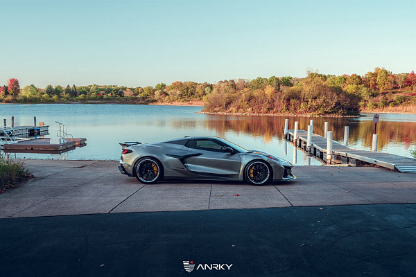 Фото дисков Anrky AN31 Черный глянец на Chevrolet Corvette C8