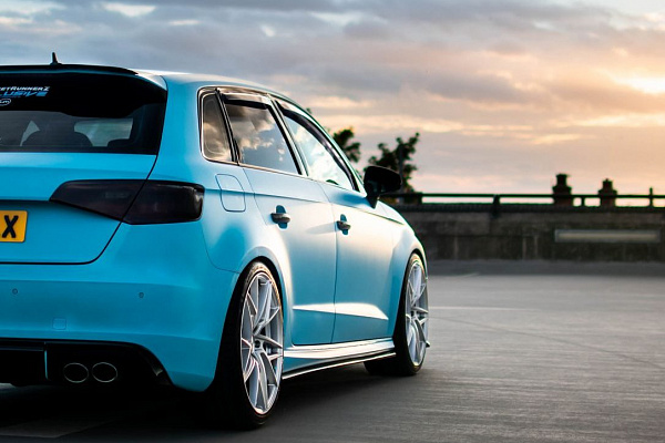 Фото дисков Bola FLR Сатиновый лак на Audi A/S/RS 3 (8V)