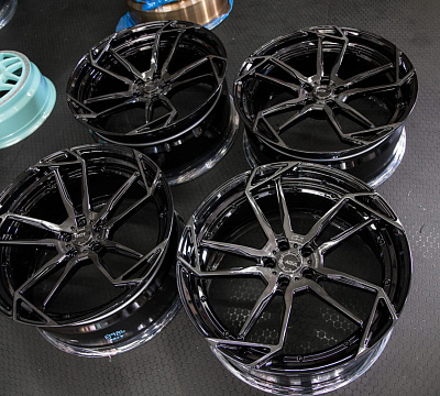 ADV.1 ADV5.3 M.V2 CS
