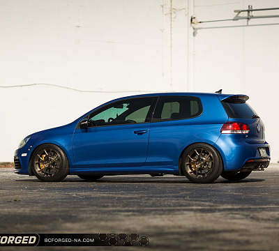 Фото дисков BC Forged RZ05 на Volkswagen Golf VII