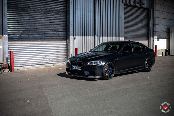 Фото дисков Vossen M-X2 Черный сатин на BMW 5/M5 (F10)