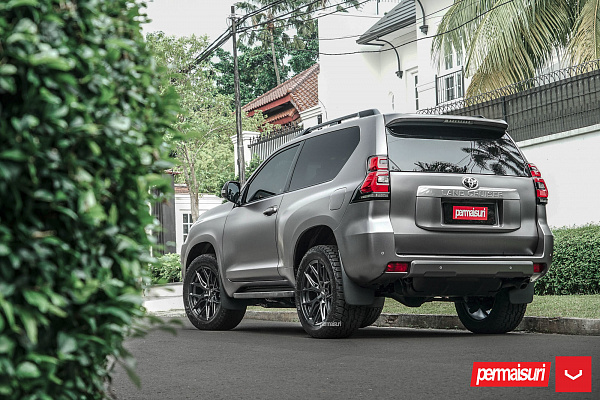 Фото дисков Vossen HF6-4 Черный сатин на Toyota Land Cruiser Prado 150
