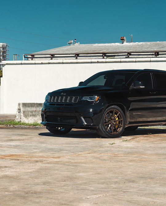 Фото дисков HF-3 Сатиновая бронза на Jeep Grand Cherokee IV