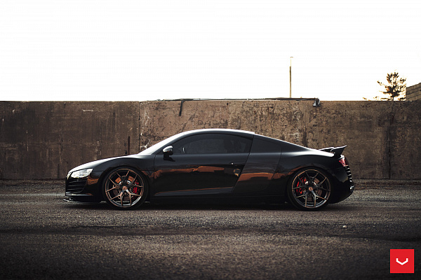 Фото дисков Vossen HF-5 Глянцевый графит на Audi R8 (Typ 42)