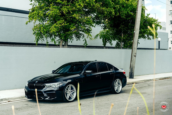 Фото дисков Vossen EVO-1R Глянцевый лак на BMW 5/M5 (G30/F90)