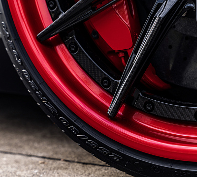 Фото дисков Strasse Wheels SV10-RS Performance на Lamborghini Aventador