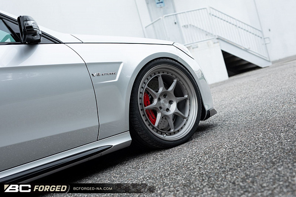 Фото дисков BC Forged LE82 // MLE82 Сатиновый темный лак на Mercedes-Benz E-Class (W212, S212, C207)