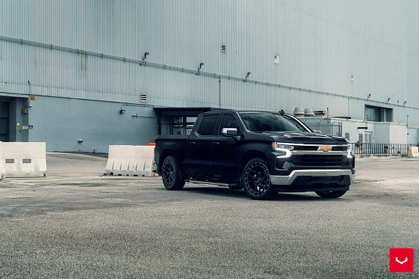 Фото дисков Vossen HFX-1 (6-Lug) Черный глянец на Chevrolet Silverado IV