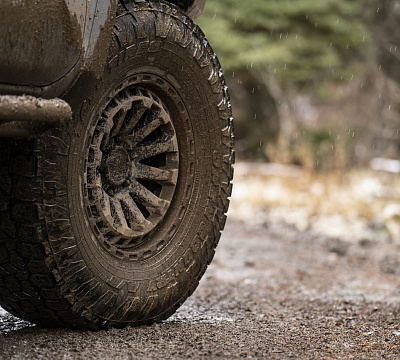 Фото дисков Black Rhino RAID на Toyota Tacoma III