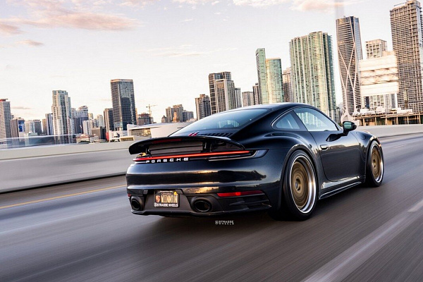 Фото дисков Strasse Wheels SC20 Track Сатиновое золото на Porsche 911 VIII