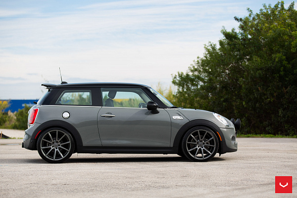 Фото дисков Vossen VFS-1 Сатиновый графит на MINI Cooper III
