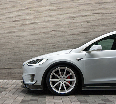 Фото дисков Vossen VFS-1 на Tesla Model X