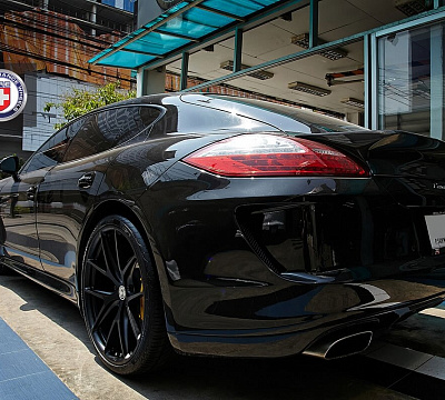 Фото дисков HRE P101 на Porsche Panamera I