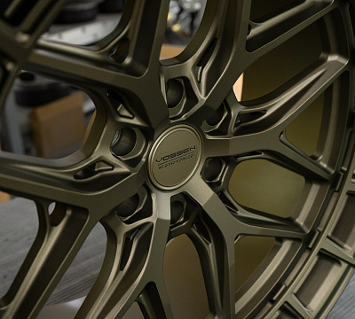 Vossen HFX-1 (6-Lug)