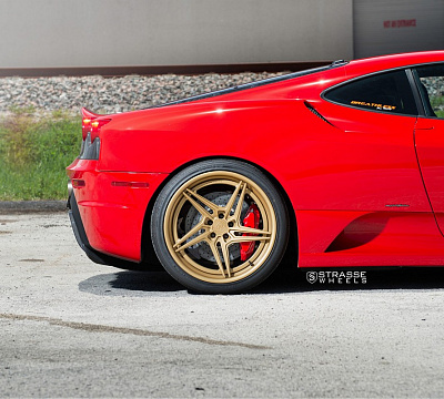 Фото дисков Strasse Wheels SV2T Deep Concave FS на Ferrari F430