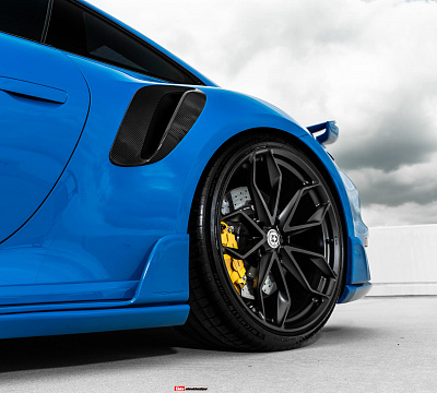 Фото дисков HRE P201 на Porsche 911 VIII