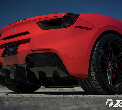 Фото дисков HRE P207 на Ferrari 488