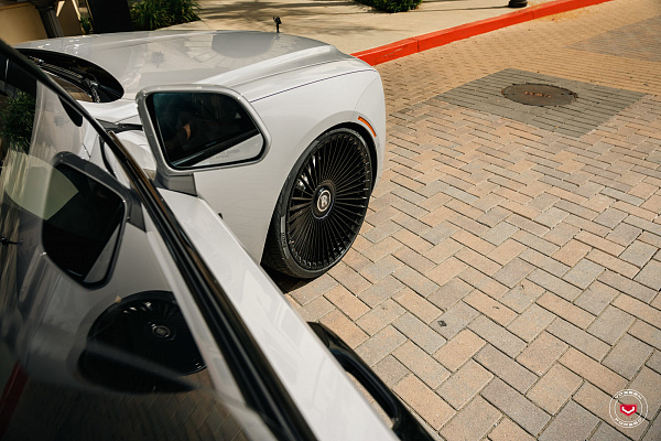Фото дисков Vossen S17-16 Черный глянец на Rolls-Royce Ghost II