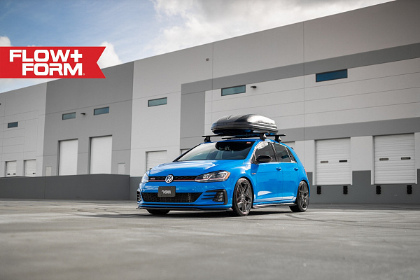 Фото дисков HRE FF11 Глянцевый тонированный лак на Volkswagen Golf VII