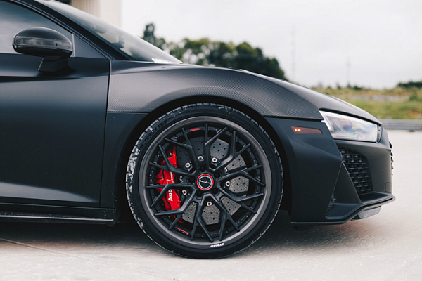 Фото дисков Brixton Forged PF10 Черный сатин на Audi R8 (4S)
