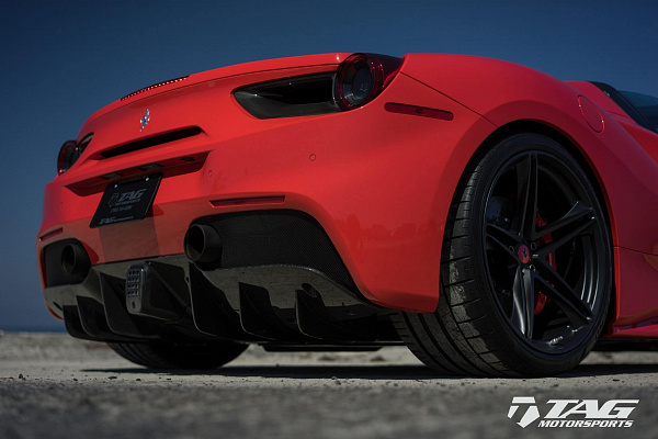 Фото дисков HRE P207 Черный сатин на Ferrari 488