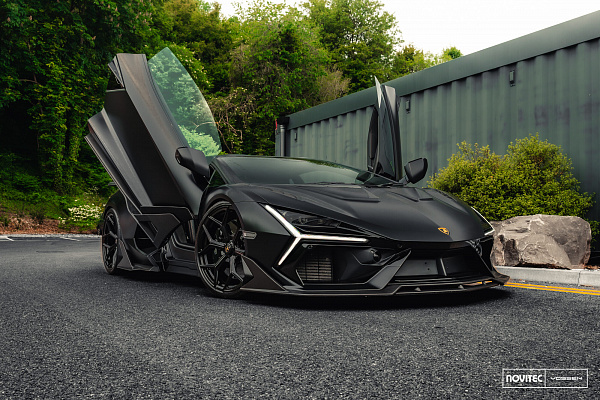 Фото дисков NOVITEC NL4 Черный глянец на Lamborghini Revuelto