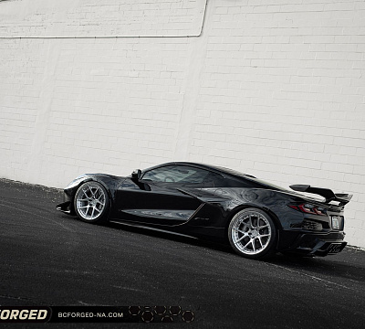 Фото дисков BC Forged HCS02 на Chevrolet Corvette C8
