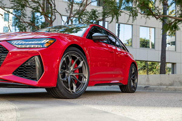 Фото дисков HRE S201H Сатиновый темный лак на Audi A/RS 6 (C8)