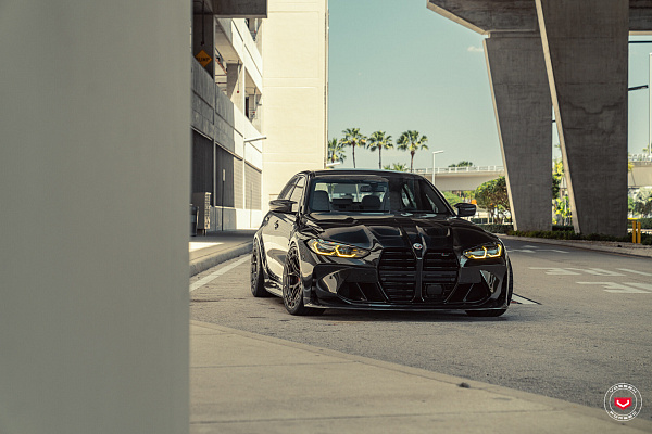 Фото дисков Vossen LC3-01 Глянцевый темный лак на BMW 3/M3 (G2x/G80)