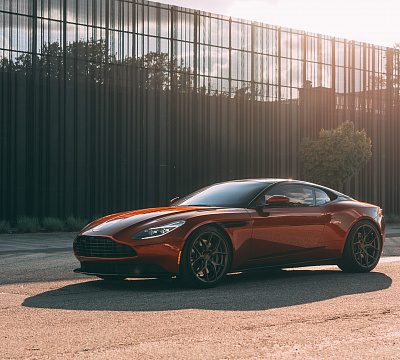 Фото дисков Vossen HF-5 на Aston Martin DB11