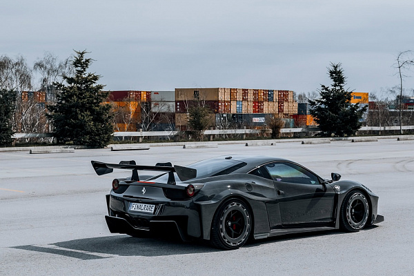 Фото дисков Brixton Forged PF7 Aerotech Черный сатин на Ferrari 458