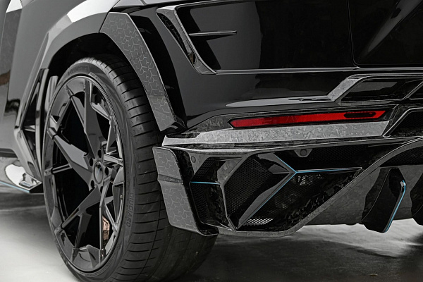 Фото дисков Mansory FC.5 Черный сатин на Lamborghini Urus