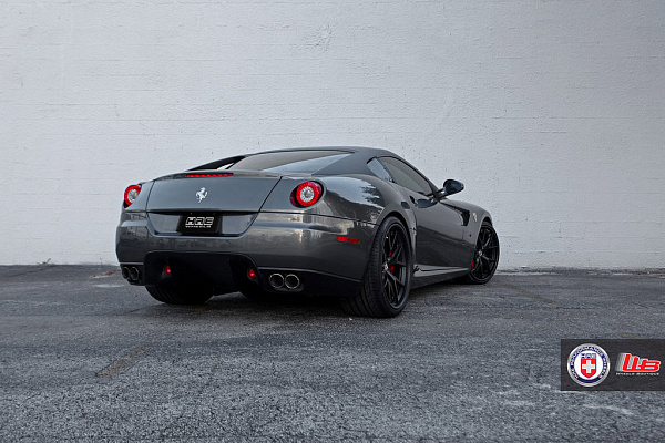 Фото дисков HRE S101 Черный сатин на Ferrari 599