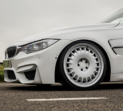 Фото дисков Rotiform PMF на BMW 3/M3 (F3x/F80)