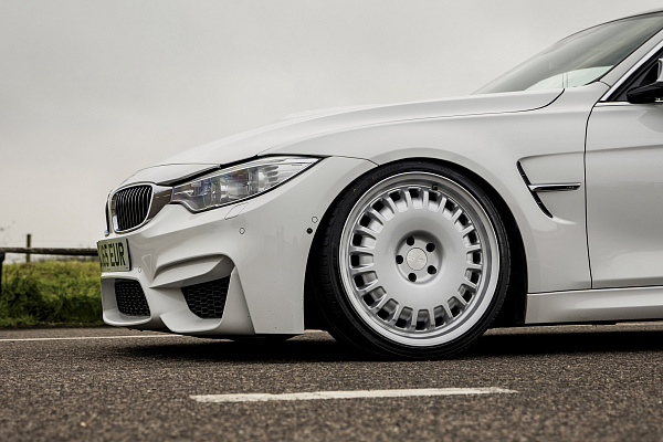 Фото дисков Rotiform PMF Серебро на BMW 3/M3 (F3x/F80)