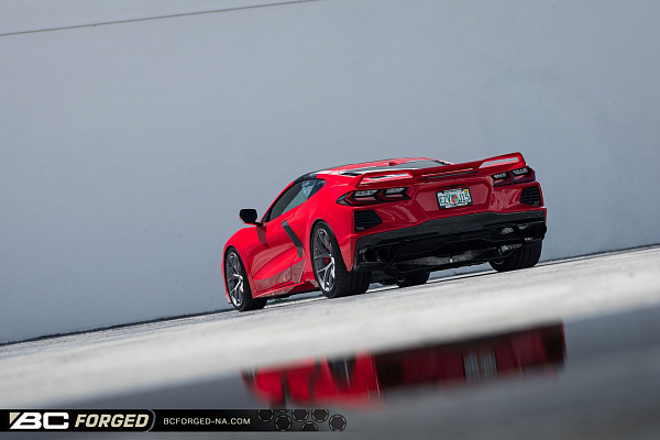 Фото дисков BC Forged RZ21 Глянцевый тонированный лак на Chevrolet Corvette C8
