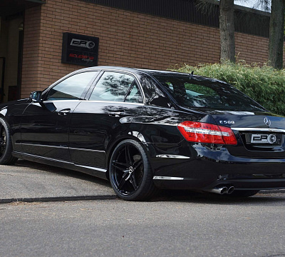 Фото дисков HRE P107 на Mercedes-Benz E-Class (W212, S212, C207)