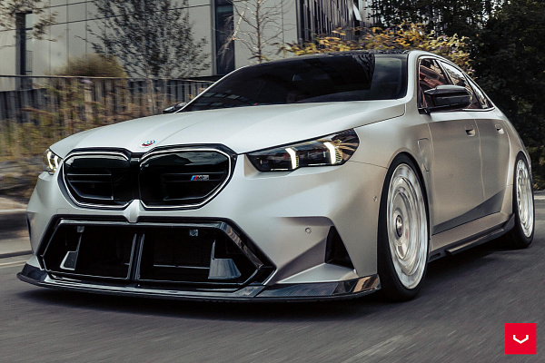 BMW M5 G90