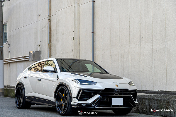 Фото дисков Anrky RS5.3 Черный сатин на Lamborghini Urus