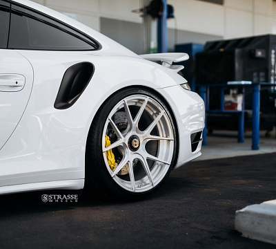 Фото дисков Strasse Wheels SM5R Deep Concave Duoblock на Porsche 911 VII