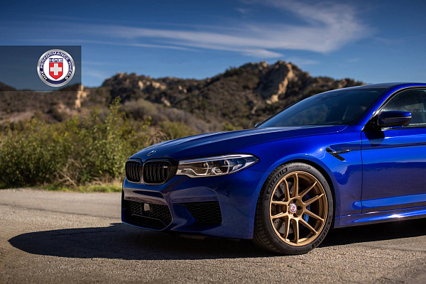 Фото дисков HRE RC104 Сатиновое золото на BMW 5/M5 (G30/F90)