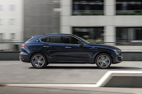 Фото дисков Maserati HELIOS  на Maserati Levante