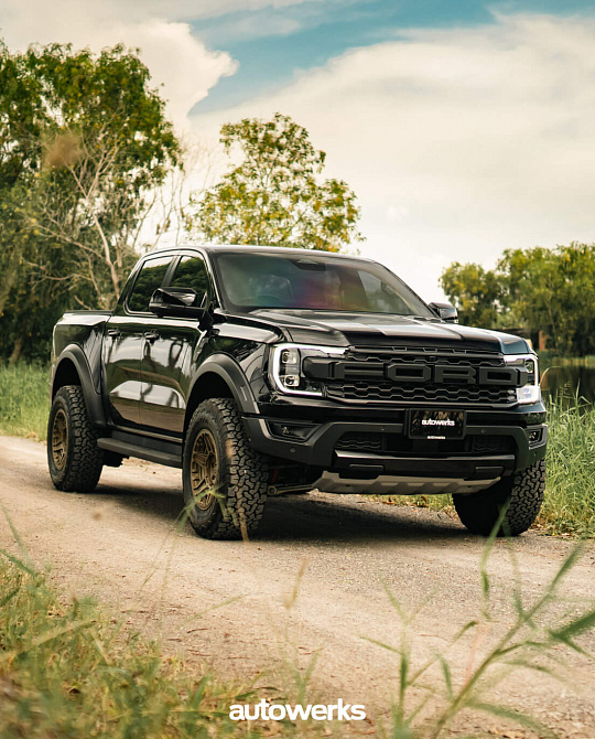 Фото дисков FT1 Сатиновое темное золото на Ford Ranger T6.2