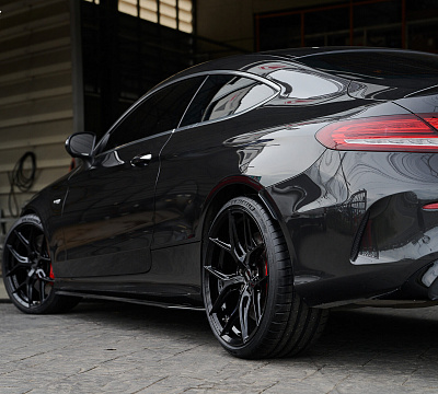 Фото дисков Vossen HF-5 на Mercedes-Benz C-Class (W205)