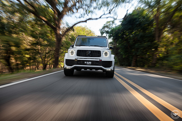 Фото дисков Vossen UV-3 Черный сатин на Mercedes-Benz G-Class III