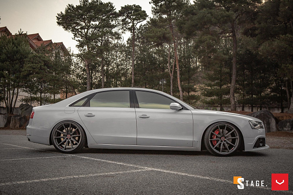 Фото дисков Vossen HF-3 Сатиновый графит на Audi A/S 8 (D4)