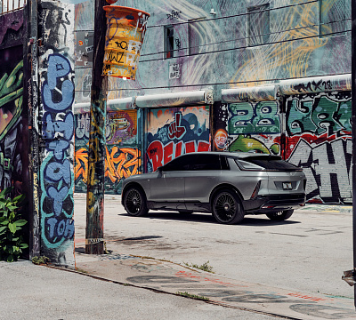 Фото дисков Vossen HF-8 на Cadillac Lyriq