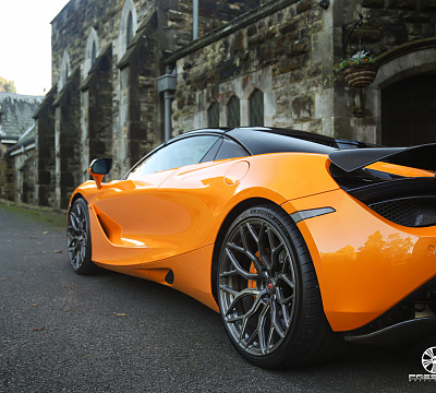 Фото дисков Vossen S17-01 на McLaren 720S